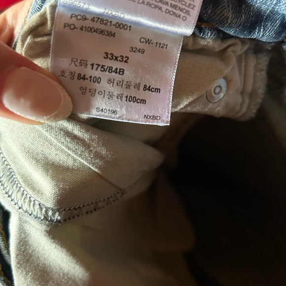 Levi's Men's Relaxed Blue Jeans - Picture 6 of 6